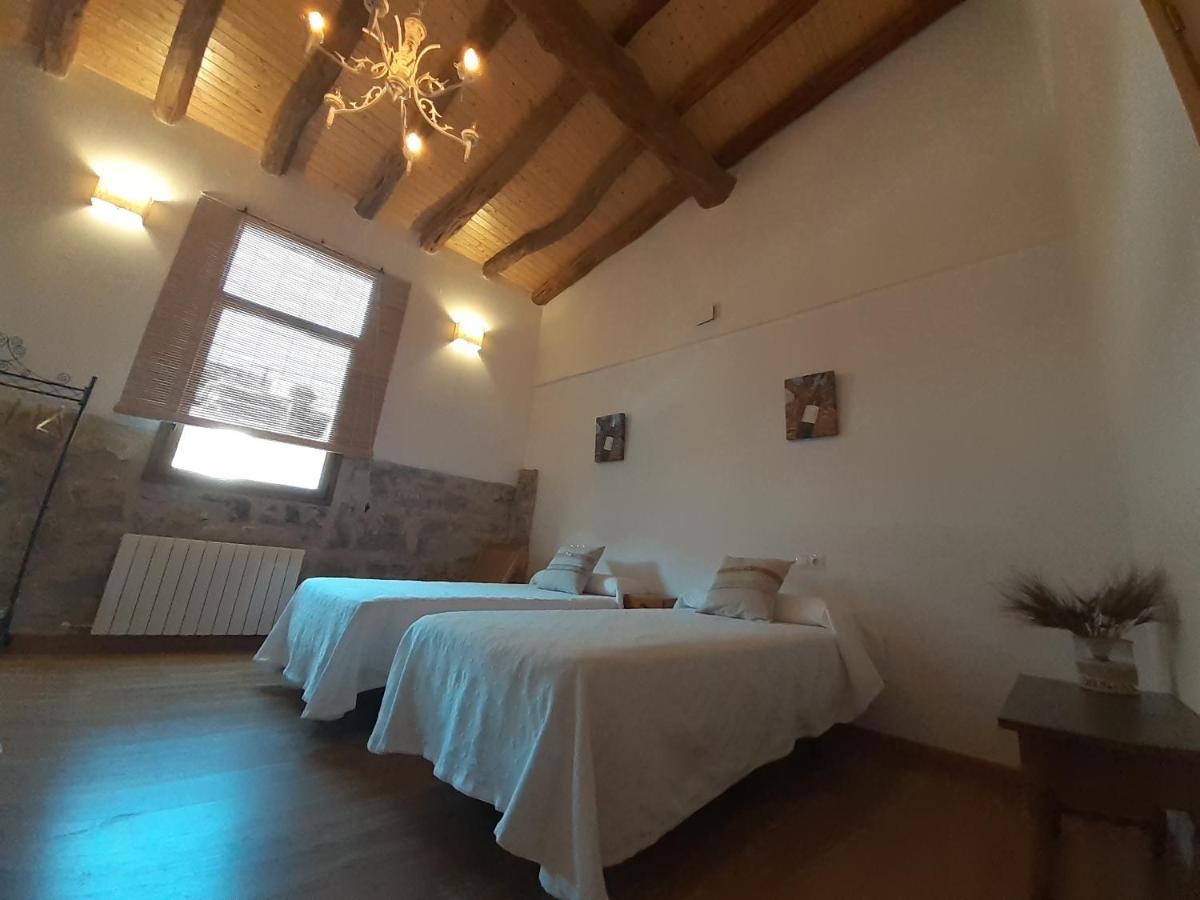 Bed and Breakfast Casa La Foradada Corbera Esterno foto